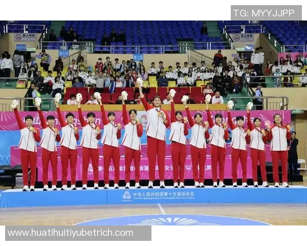 厦门白鹭外线火力全开成功击败河南豫光金铅赢得全国女篮锦标赛胜利 厦门白鹭外线火力全开成功击败河南豫光金铅赢得全国女篮锦标赛胜利